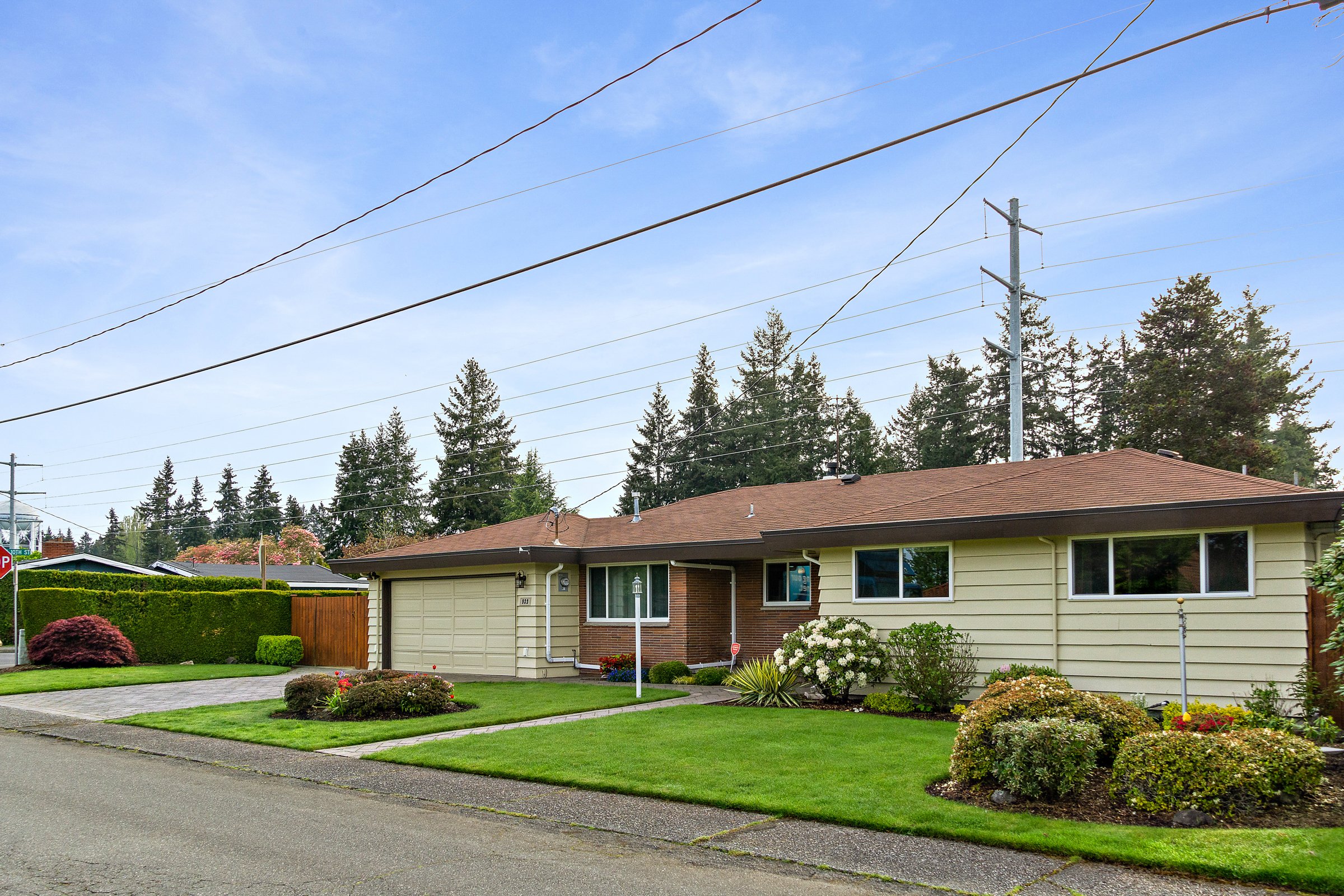 Sagareus managed rental property in Lynnwood WA, residential home near Alderwood and City Center light rail