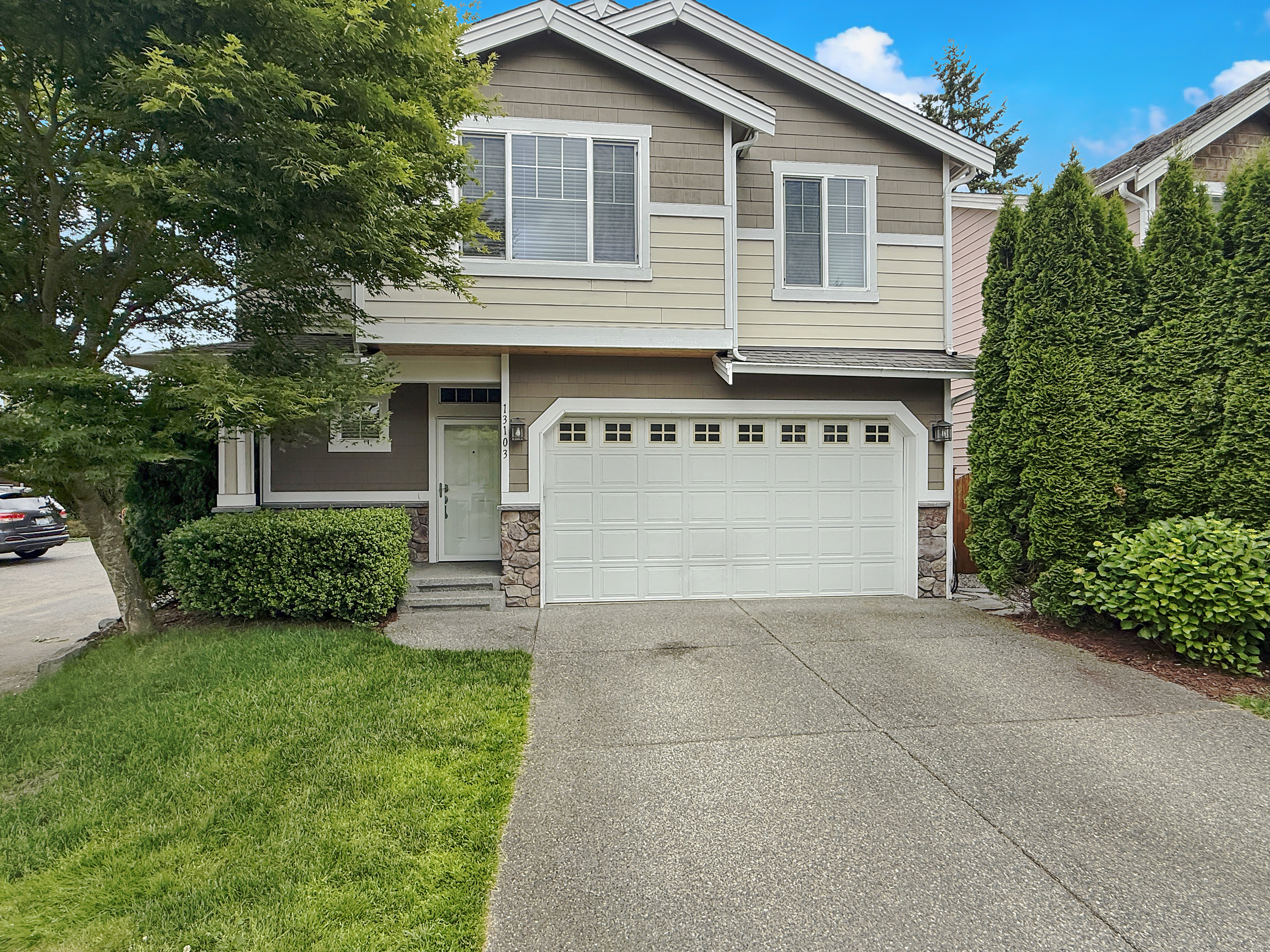 Everett WA rental property managed by Sagareus Property Management, residential home near Silver Lake