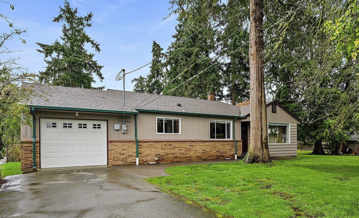 Puyallup WA neighborhood streetscape, growing rental market with affordable housing near Mount Rainier