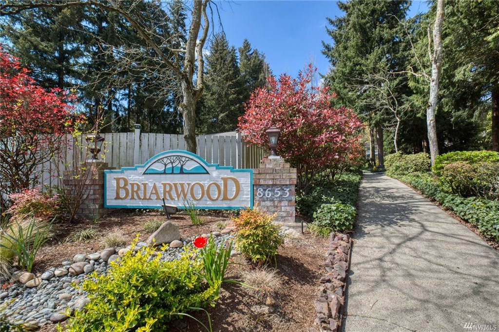 Briarwood community in Redmond WA, residential neighborhood with rental properties managed by Sagareus